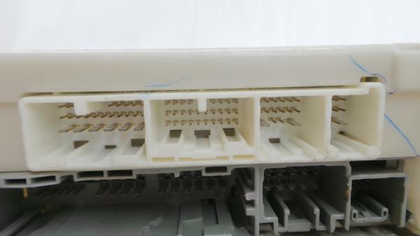 Boîte de fusibles / SAM / BSI LEXUS IS II (GSE2_, ALE2_, USE2_) Imagem-6