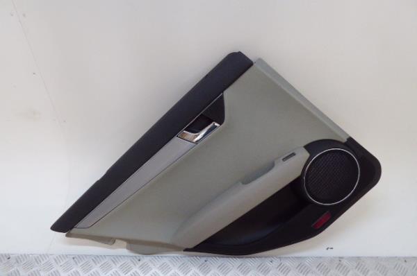 Panneau de porte arrière gauche MERCEDES-BENZ Classe C (W204)
