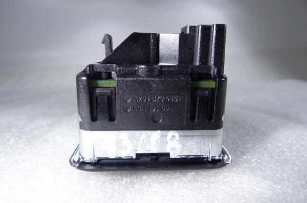Commande / interrupteur lève-vitre Arrière Droite MERCEDES-BENZ Classe C (W204) Imagem-2