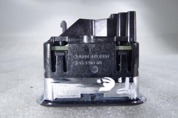 Comando / interruttore alzacristallo posteriore sinistro MERCEDES-BENZ Classe C (W204) Imagem-2