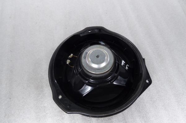 Lautsprecher  MERCEDES-BENZ Classe C (W204) Imagem-3