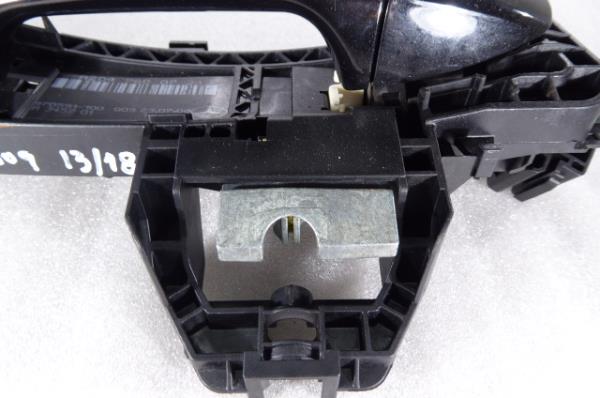 Poignée de porte arrière gauche MERCEDES-BENZ Classe C (W204) Imagem-1