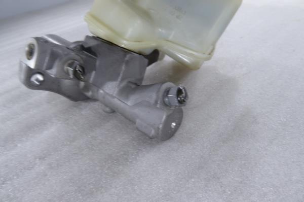 Hydraulikpumpe  des Bremssystems MERCEDES-BENZ Classe C (W204) Imagem-2