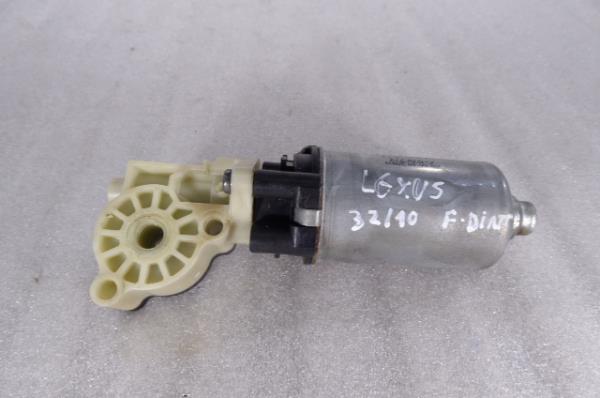 Motor regulação de bancos LEXUS IS II (GSE2_, ALE2_, USE2_)