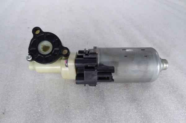 Moteur de réglage des sièges LEXUS IS II (GSE2_, ALE2_, USE2_) Imagem-1