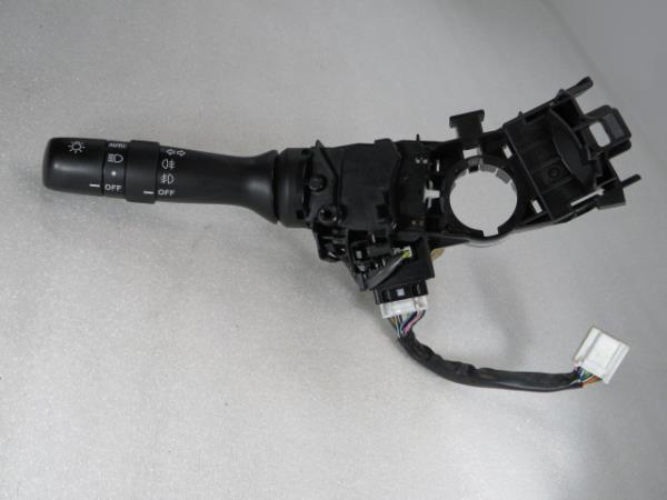 Manípulo de luzes LEXUS IS II (GSE2_, ALE2_, USE2_)