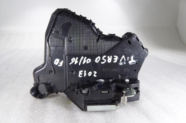 Front Right Door Lock TOYOTA Verso (_R2_)