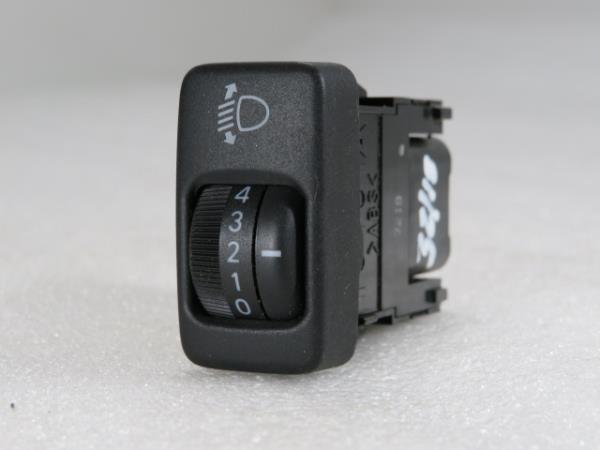 Botão / interruptor electromecânico / relé LEXUS IS II (GSE2_, ALE2_, USE2_)