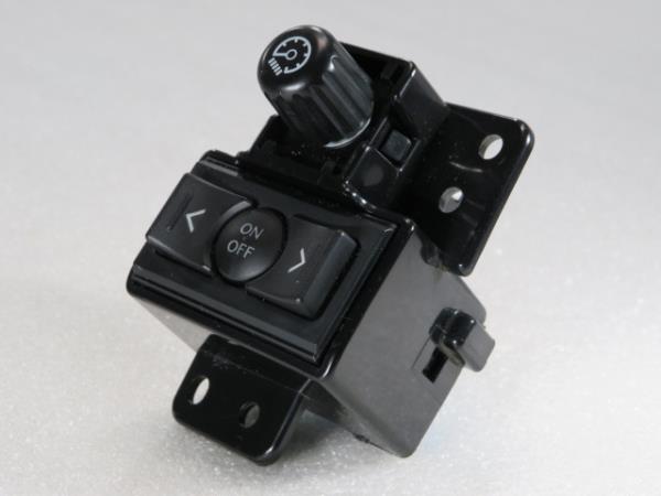 Botão / interruptor electromecânico / relé LEXUS IS II (GSE2_, ALE2_, USE2_) Imagem-1