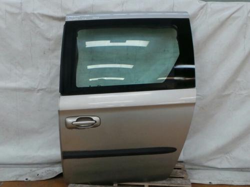 Puerta lateral corredera Izquierdo CHRYSLER Voyager IV (RG, RS)