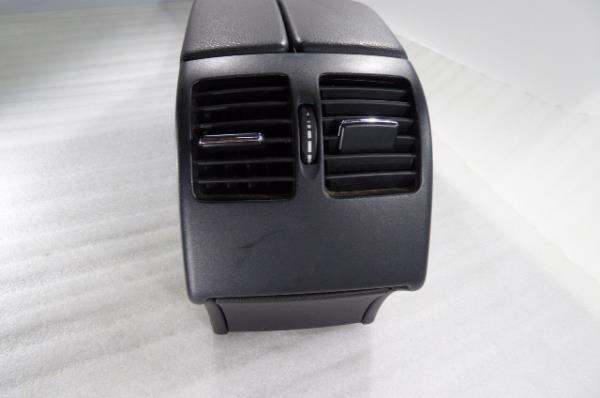Consola central MERCEDES-BENZ Classe C (W204) Imagem-6