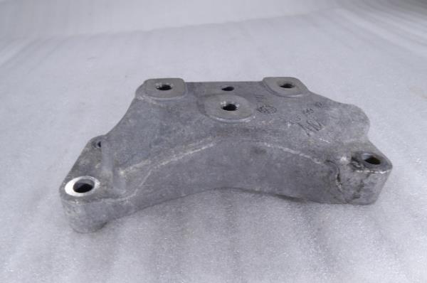 Box Support VOLKSWAGEN Sharan (7N)