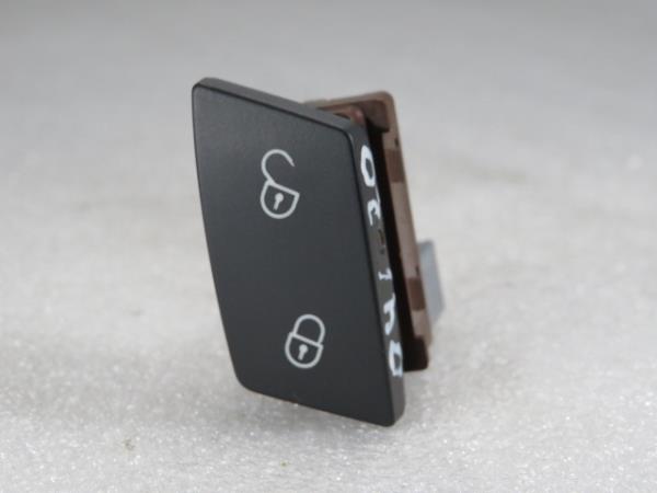 Botão / interruptor electromecânico / relé SKODA Superb II Break (3T5)