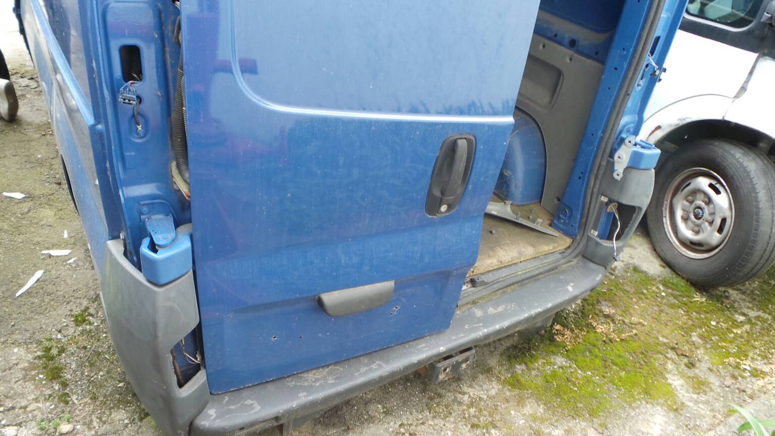 Porte arrière gauche RENAULT Trafic II (FL) Imagem-0