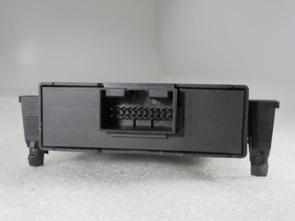 Botão / interruptor electromecânico / relé SKODA Superb II Break (3T5) Imagem-1