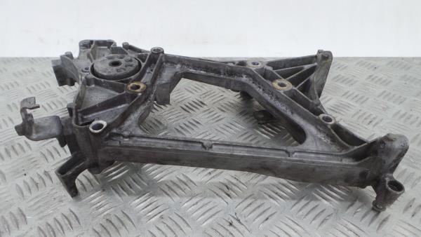 Generic support MERCEDES-BENZ Classe C (W204) Imagem-4