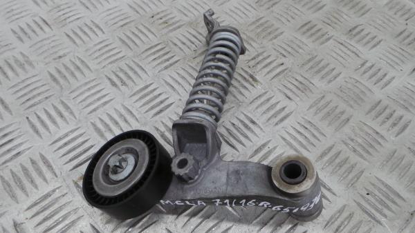 Generic support MERCEDES-BENZ Classe C (W204)