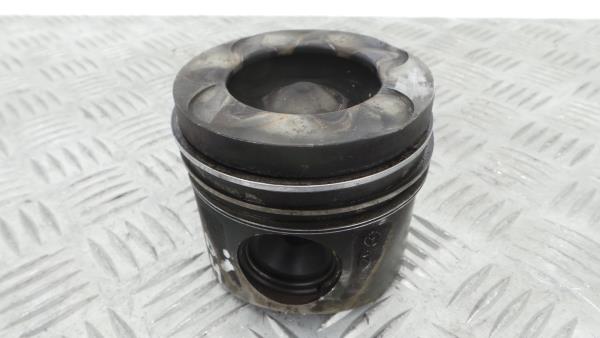 Piston MERCEDES-BENZ Classe C (W204) Imagem-1