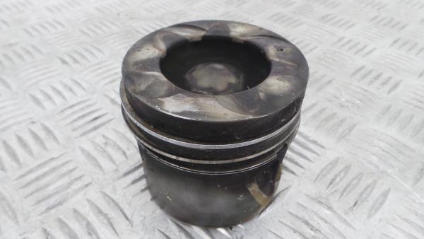 Piston MERCEDES-BENZ Classe C (W204)