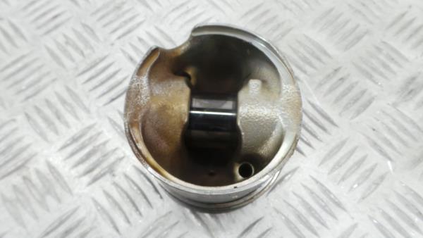 Piston MERCEDES-BENZ Classe C (W204) Imagem-2