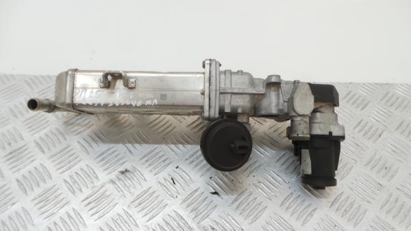 Radiador de gases / EGR VOLKSWAGEN Passat (362) Imagem-2