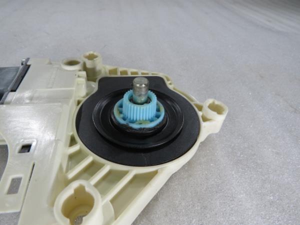 Moteur lève-vitre avant gauche VOLKSWAGEN Sharan (7N) Imagem-1