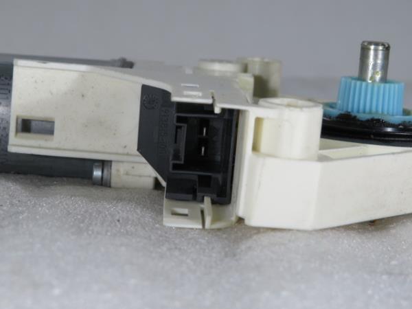 Moteur lève-vitre avant gauche VOLKSWAGEN Sharan (7N) Imagem-3