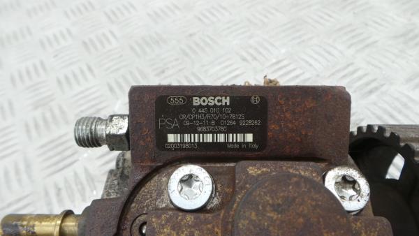 Bomba inyectora PEUGEOT 3008 I (0U_) Imagem-5