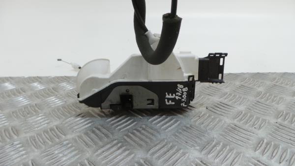 Cerradura / cierre puerta delantero izquierdo PEUGEOT 3008 I (0U_) Imagem-1