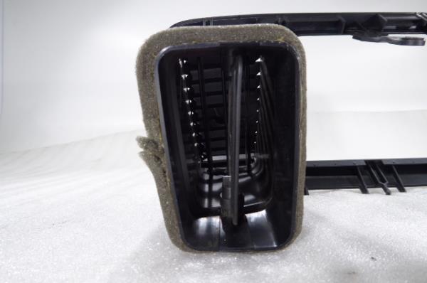 Diffuser / air vent VOLKSWAGEN Sharan (7N) Imagem-4