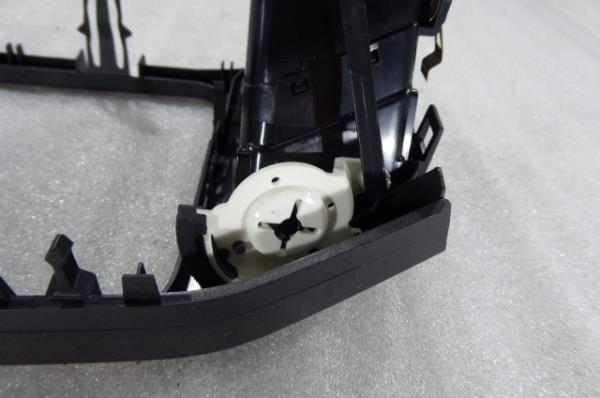 Diffuser / air vent VOLKSWAGEN Sharan (7N) Imagem-7