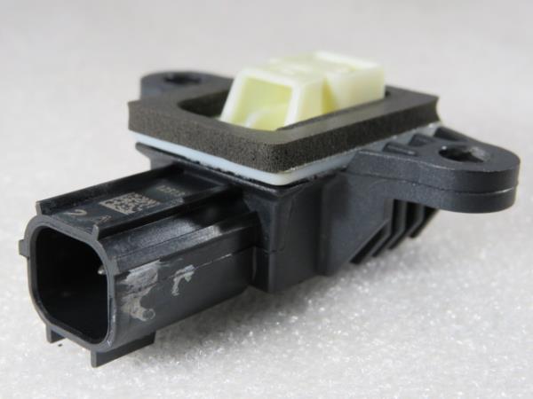 Sensor de impacto VOLVO V40 Hatchback Imagem-1
