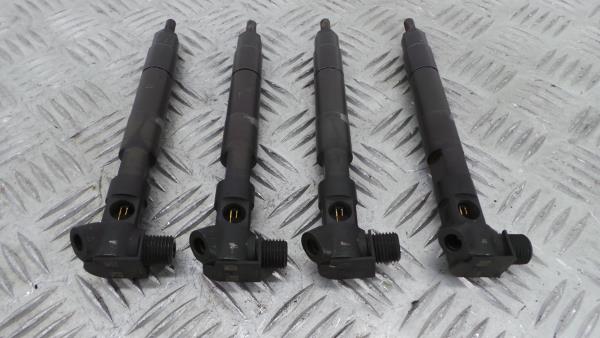 Injector MERCEDES-BENZ Classe C (W204) Imagem-2