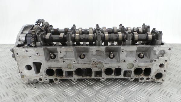 Cylinder head MERCEDES-BENZ Classe C (W204) Imagem-1