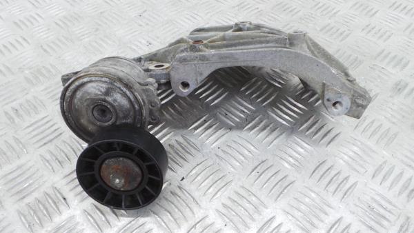 Soporte genérico PEUGEOT 407 SW (6E_) Imagem-2