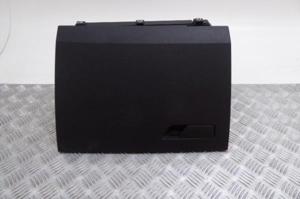 Guantera SEAT Leon (5F1) Imagem-0