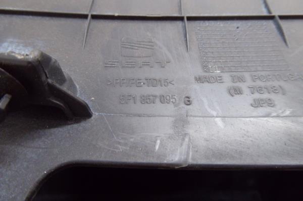 Guantera SEAT Leon (5F1) Imagem-4