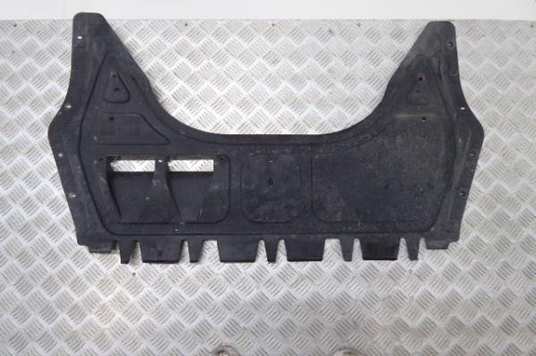 Protection inférieure du moteur VOLKSWAGEN Scirocco (137, 138)
