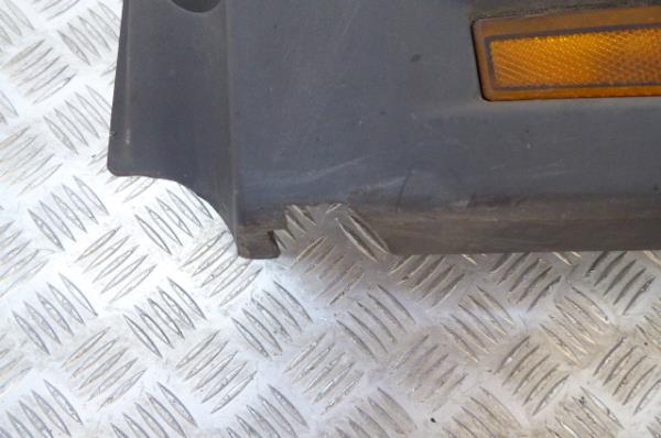 Pièce en plastique générique MITSUBISHI Canter (FB7, FB8, FE7, FE8) VII Imagem-1