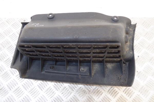 Pièce en plastique générique MITSUBISHI Canter (FB7, FB8, FE7, FE8) VII Imagem-4