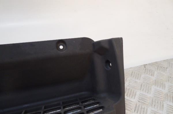 Pièce en plastique générique MITSUBISHI Canter (FB7, FB8, FE7, FE8) VII Imagem-3