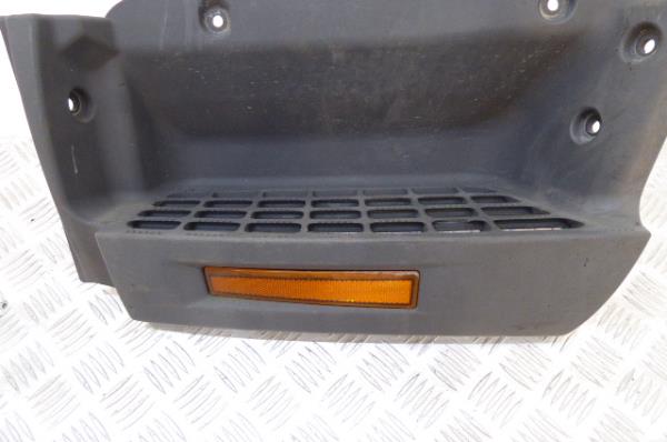 Pièce en plastique générique MITSUBISHI Canter (FB7, FB8, FE7, FE8) VII Imagem-1