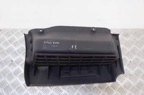 Pièce en plastique générique MITSUBISHI Canter (FB7, FB8, FE7, FE8) VII Imagem-4