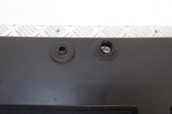 Grille avant MITSUBISHI Canter (FB7, FB8, FE7, FE8) VII Imagem-4