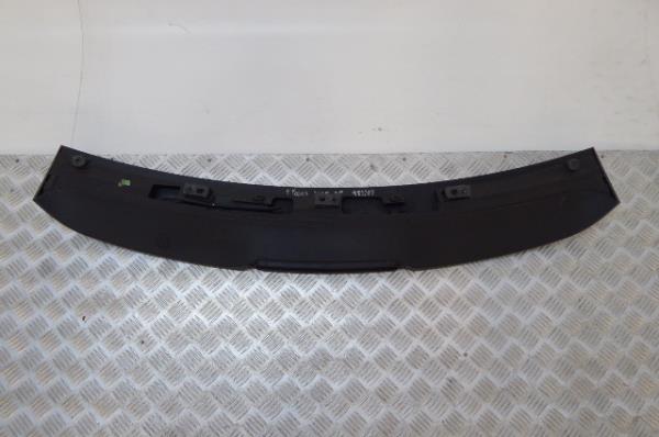 Spoiler portellone FORD Focus II (DA_) Imagem-1