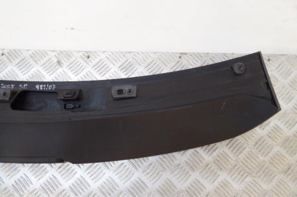 Spoiler portellone FORD Focus II (DA_) Imagem-4
