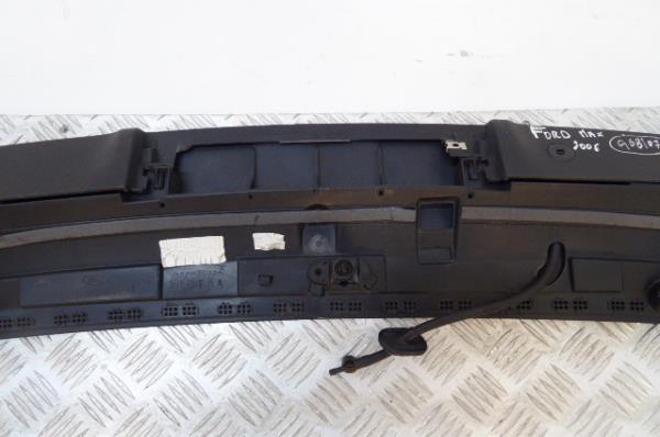 Spoiler / alerón portón trasero FORD Focus C-Max (DM2) Imagem-4