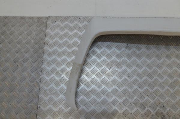 Becquet de coffre OPEL Corsa B Imagem-1