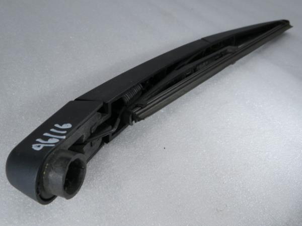 Windscreen wiper arm Right front PEUGEOT 5008 I (0U_, 0E_) Imagem-0
