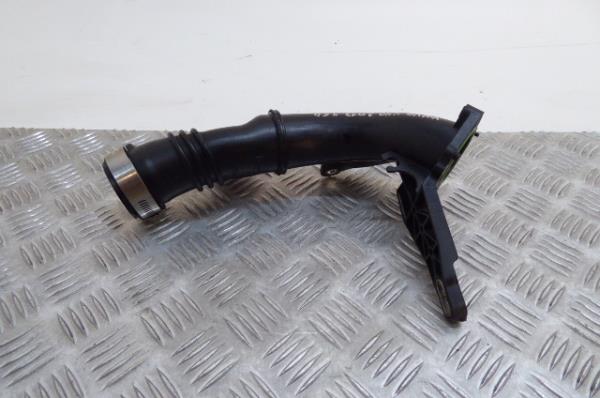 Tubo do intercooler VOLVO V40 Hatchback Imagem-1